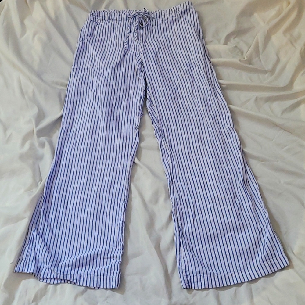 Wide leg pants